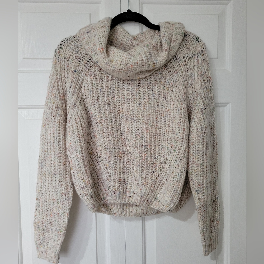 Moon&Maddison cropped N.W.T. sweater small